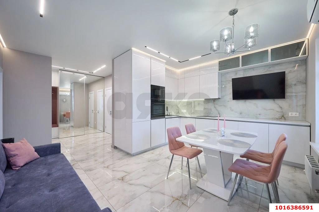 Фото №1: 2-комнатная квартира 56 м² - Краснодар, Прикубанский внутригородской округ, мкр. Достояние, ул. Конгрессная, 33