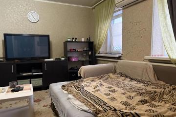 Фото №5: Комната 28 м² - Краснодар, мкр. Центральный, ул. Братьев Игнатовых, 62