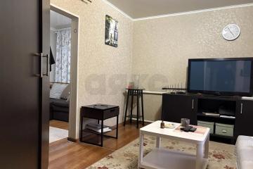 Фото №2: Комната 28 м² - Краснодар, мкр. Центральный, ул. Братьев Игнатовых, 62