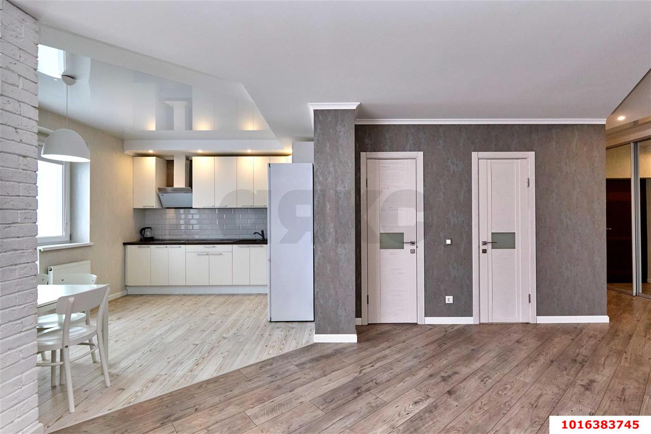 Фото №9: 2-комнатная квартира 71 м² - Краснодар, Прикубанский внутригородской округ, 40 лет Победы, мкр. жилой комплекс Достоевский, ул. Достоевского, 84/1