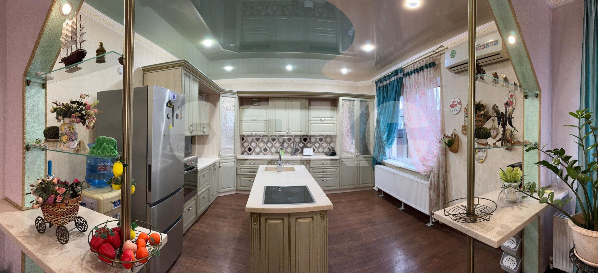 Фото №2: Дом 231 м² + 14 сот. - Западный, ул. Героев Отечества, 3