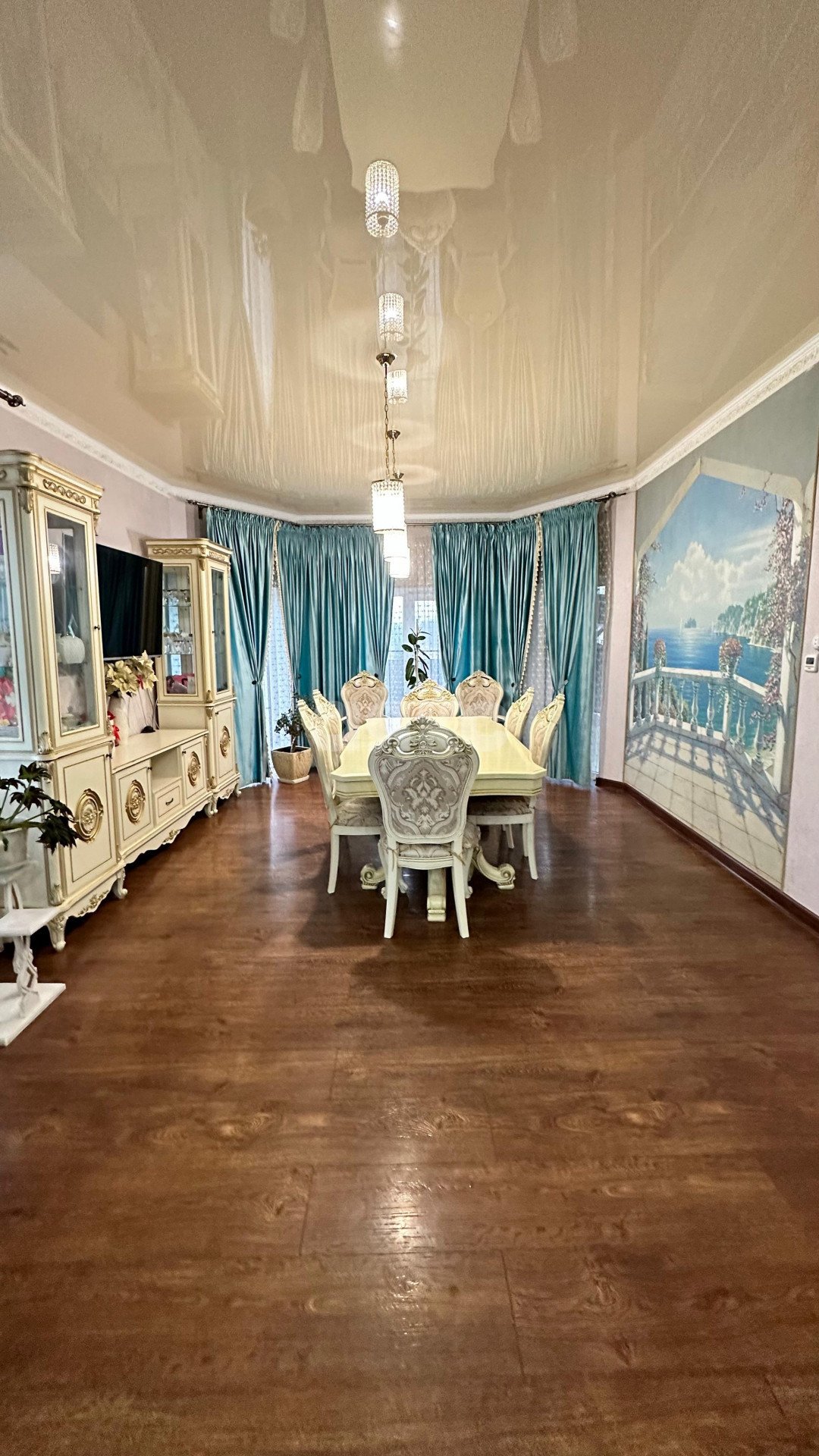 Фото №1: Дом 231 м² + 14 сот. - Западный, ул. Героев Отечества, 3