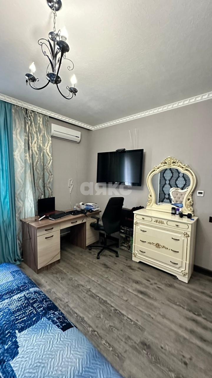 Фото №34: Дом 231 м² + 14 сот. - Западный, ул. Героев Отечества, 3