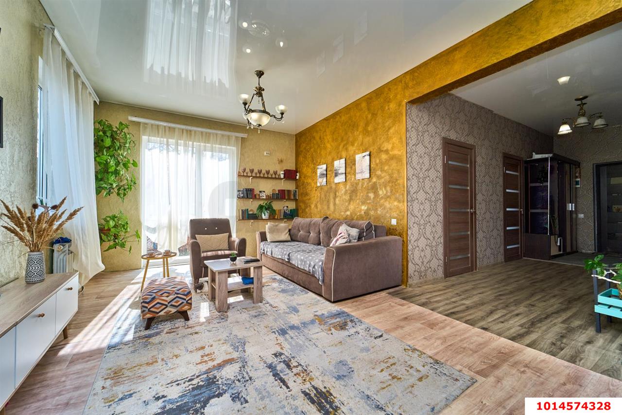 Фото №1: Дом 153 м² + 4 сот. - Знаменский, Карасунский внутригородской округ, мкр. СНТ Восход, ул. Вишнёвая, 511