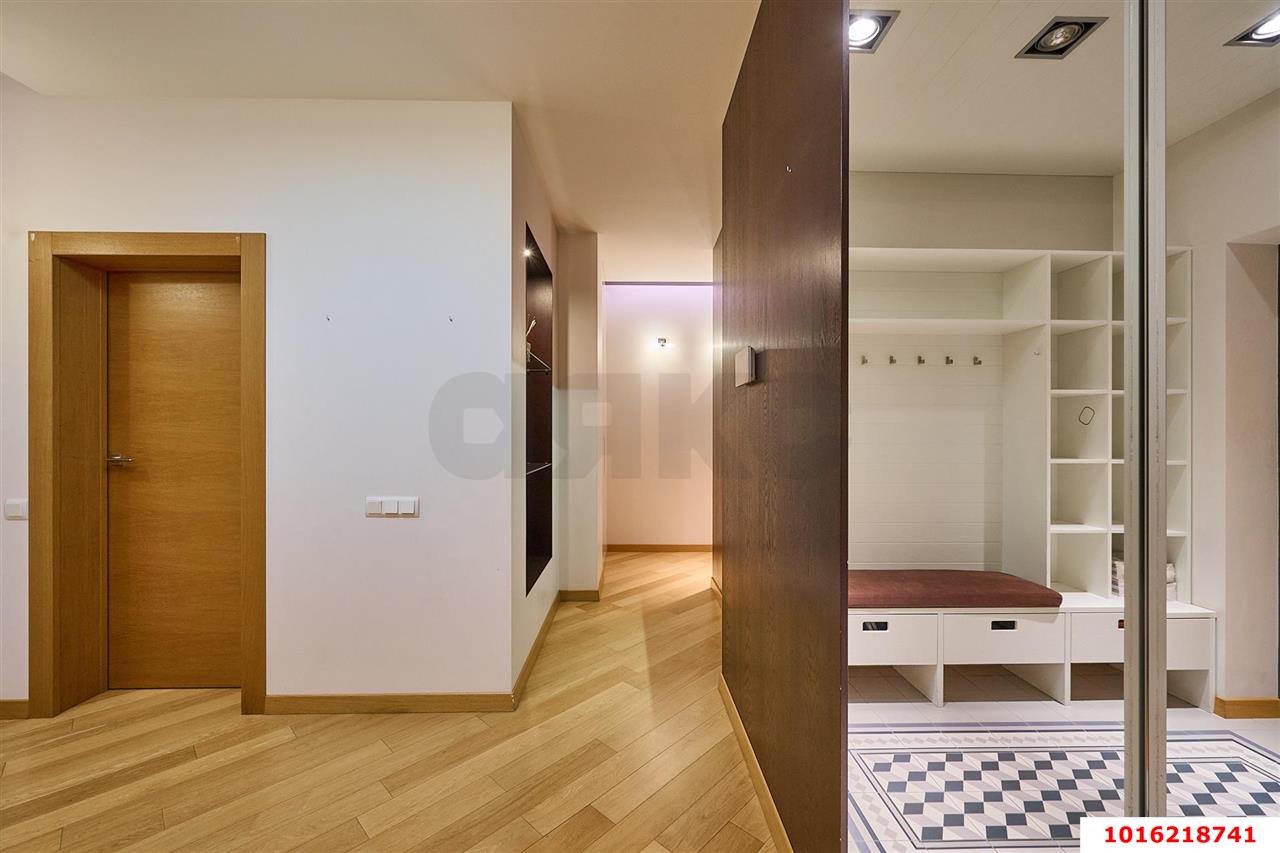 Фото №15: 3-комнатная квартира 140 м² - Краснодар, Центральный внутригородской округ, Западный внутригородской округ, мкр. Центральный, ул. имени Пушкина, 6