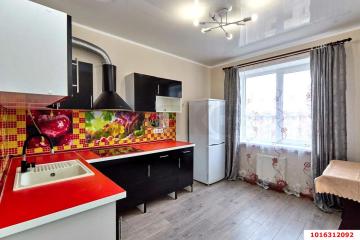 Фото №1: 2-комнатная квартира 65 м² - Краснодар, мкр. Музыкальный, ул. Российская, 267/6В