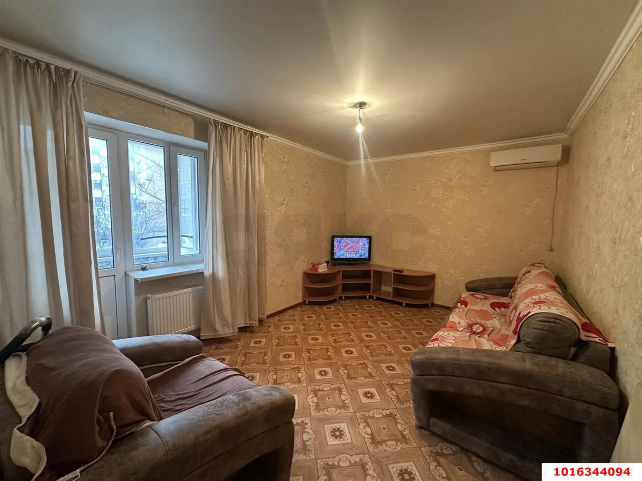 Фото №1: 2-комнатная квартира 53 м² - Краснодар, Прикубанский внутригородской округ, мкр. Музыкальный, ул. имени Сергея Есенина, 86