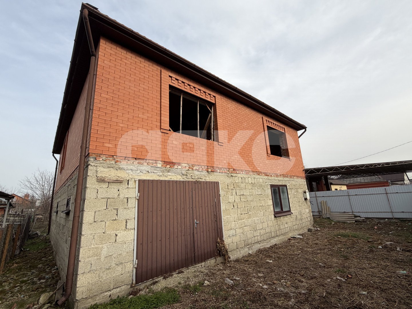 Фото №1: Дом 258 м² + 16 сот. - Старая, ул. Дружбы