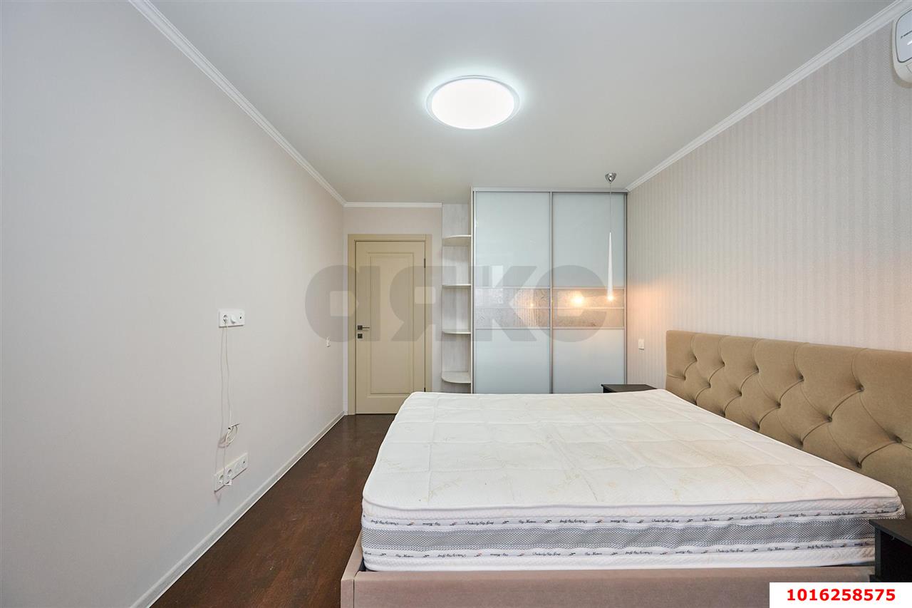 Фото №8: 3-комнатная квартира 96 м² - Краснодар, Центральный внутригородской округ, мкр. Центральный, ул. Базовская, 69