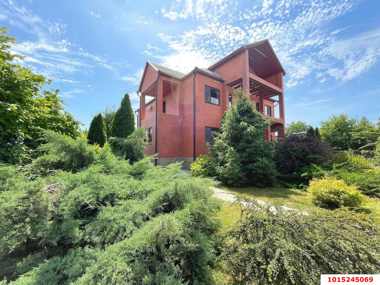 Фото №2: Дом 495 м² + 9.62 сот. - Динская, мкр. Северный, ул. Ульянова, 83