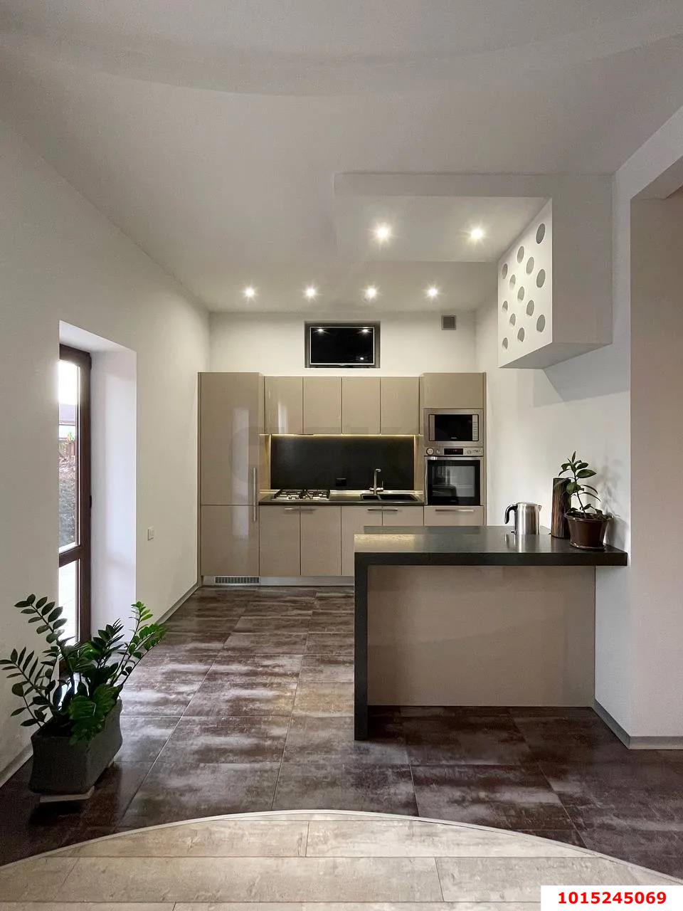 Фото №6: Дом 495 м² + 9.62 сот. - Динская, мкр. Северный, ул. Ульянова, 83