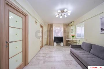 Фото №1: 3-комнатная квартира 49 м² - Краснодар, мкр. Гидростроителей, ул. имени Игнатова, 29