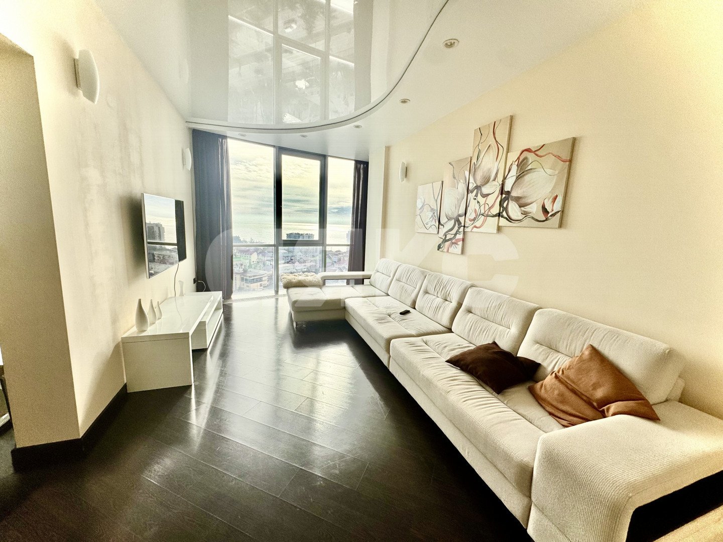 Фото №1: 2-комнатная квартира 58 м² - Сочи, Адлерский, Адлер, мкр. жилой комплекс Морская Симфония, ул. Ленина, 298Бк1