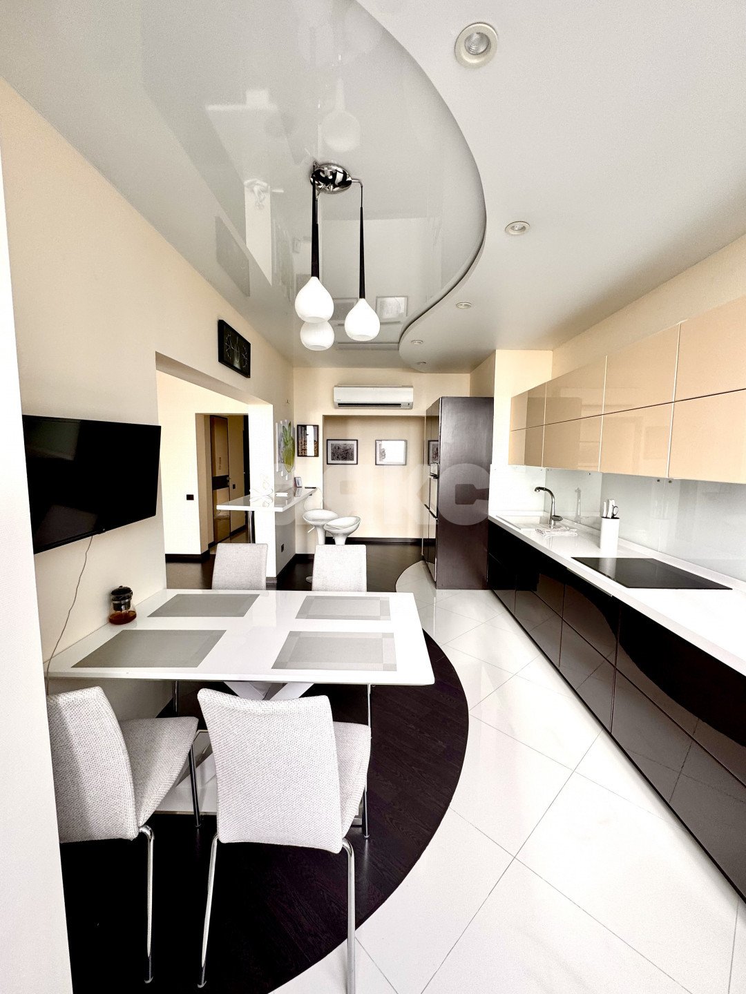 Фото №2: 2-комнатная квартира 58 м² - Сочи, Адлерский, Адлер, мкр. жилой комплекс Морская Симфония, ул. Ленина, 298Бк1