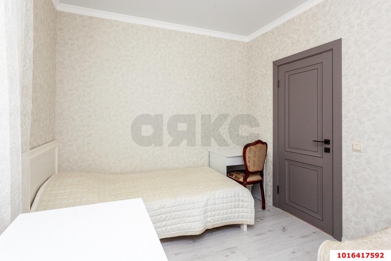 Фото №8: 2-комнатная квартира 70 м² - Краснодар, Прикубанский внутригородской округ, 2-я Площадка, мкр. жилой комплекс Кремлёвские Ворота, ул. Кореновская, 2к4