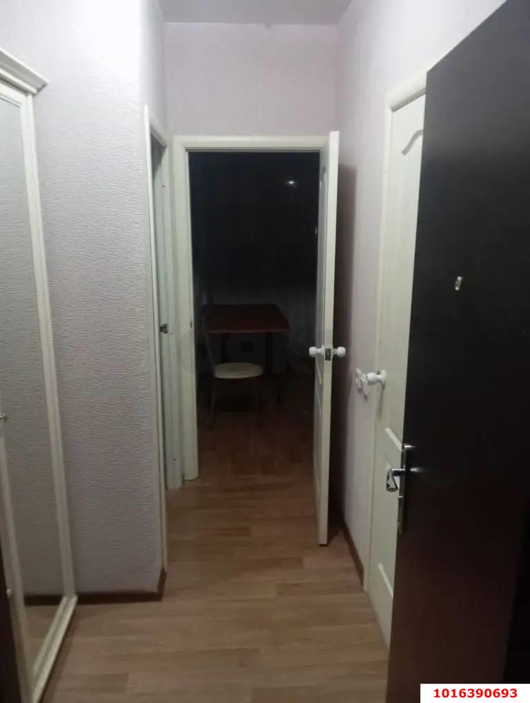 Фото №6: 1-комнатная квартира 38 м² - Краснодар, Прикубанский внутригородской округ, мкр. Московский, ул. им. Байбакова Н.К., 4