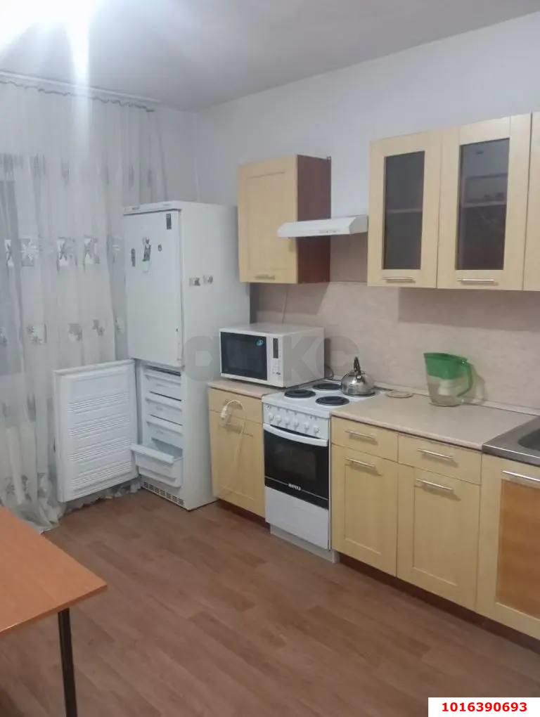 Фото №4: 1-комнатная квартира 38 м² - Краснодар, Прикубанский внутригородской округ, мкр. Московский, ул. им. Байбакова Н.К., 4