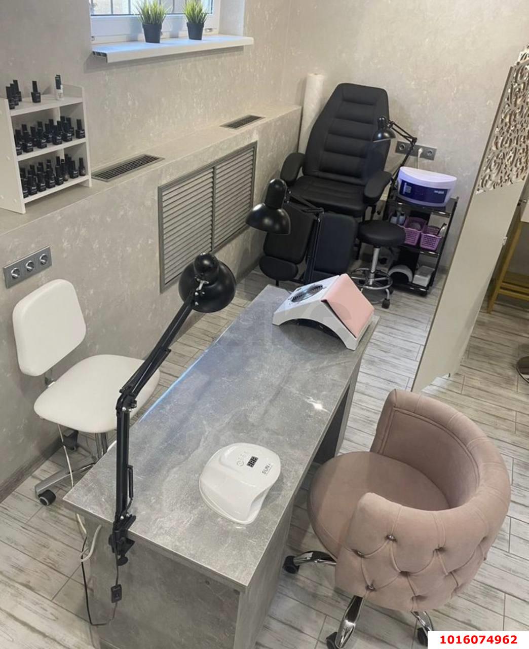 Фото №7: Коммерция 37 м² - Краснодар, Прикубанский внутригородской округ, мкр. Восточно-Кругликовский, ул. Героя А.А. Аверкиева, 8