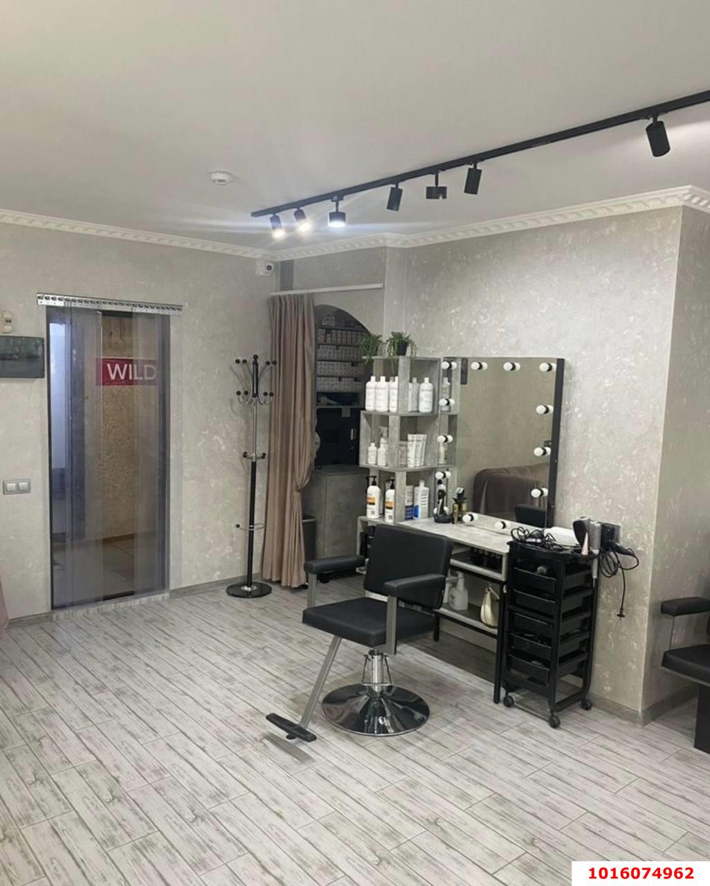 Фото №8: Коммерция 37 м² - Краснодар, Прикубанский внутригородской округ, мкр. Восточно-Кругликовский, ул. Героя А.А. Аверкиева, 8