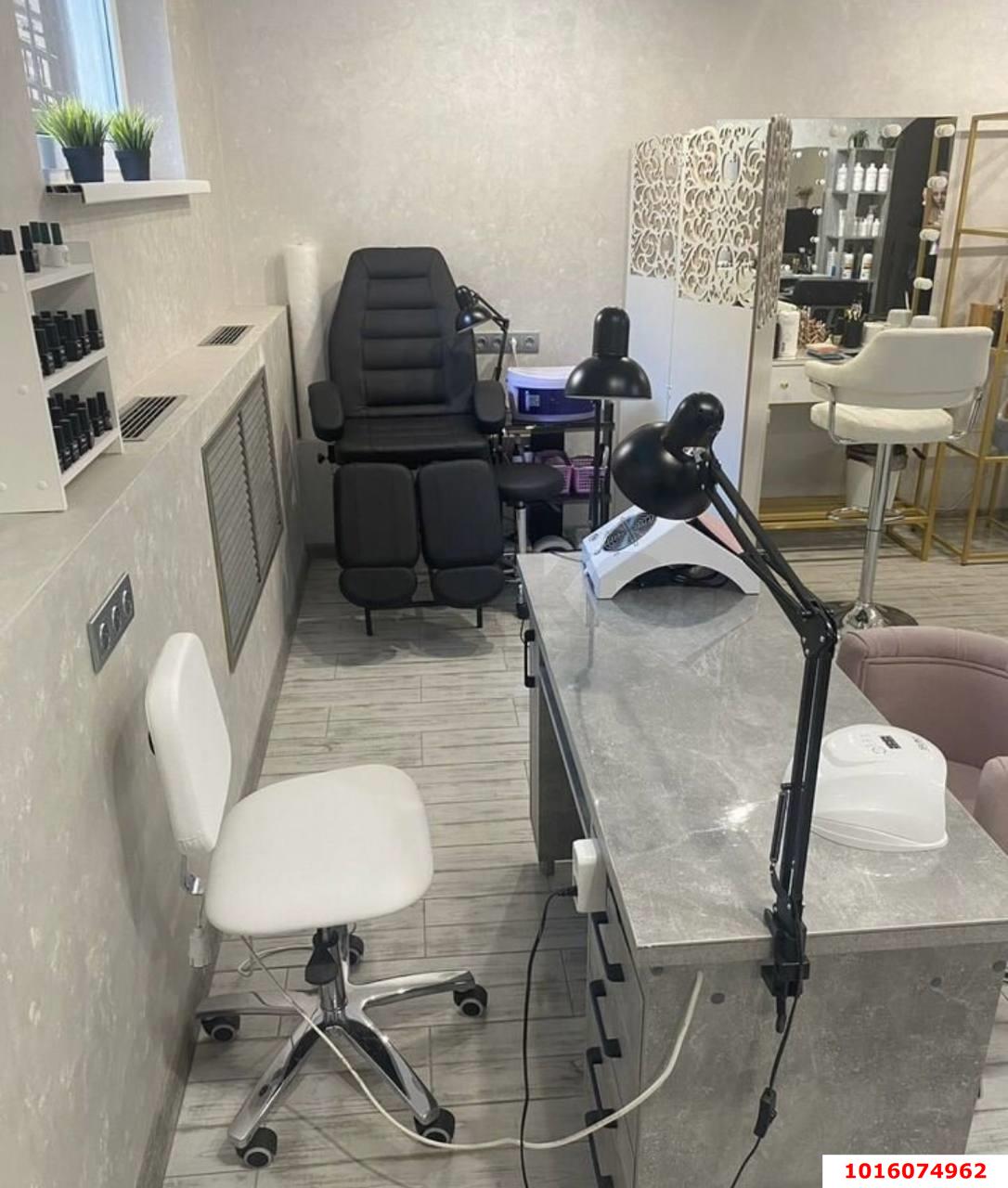 Фото №3: Коммерция 37 м² - Краснодар, Прикубанский внутригородской округ, мкр. Восточно-Кругликовский, ул. Героя А.А. Аверкиева, 8