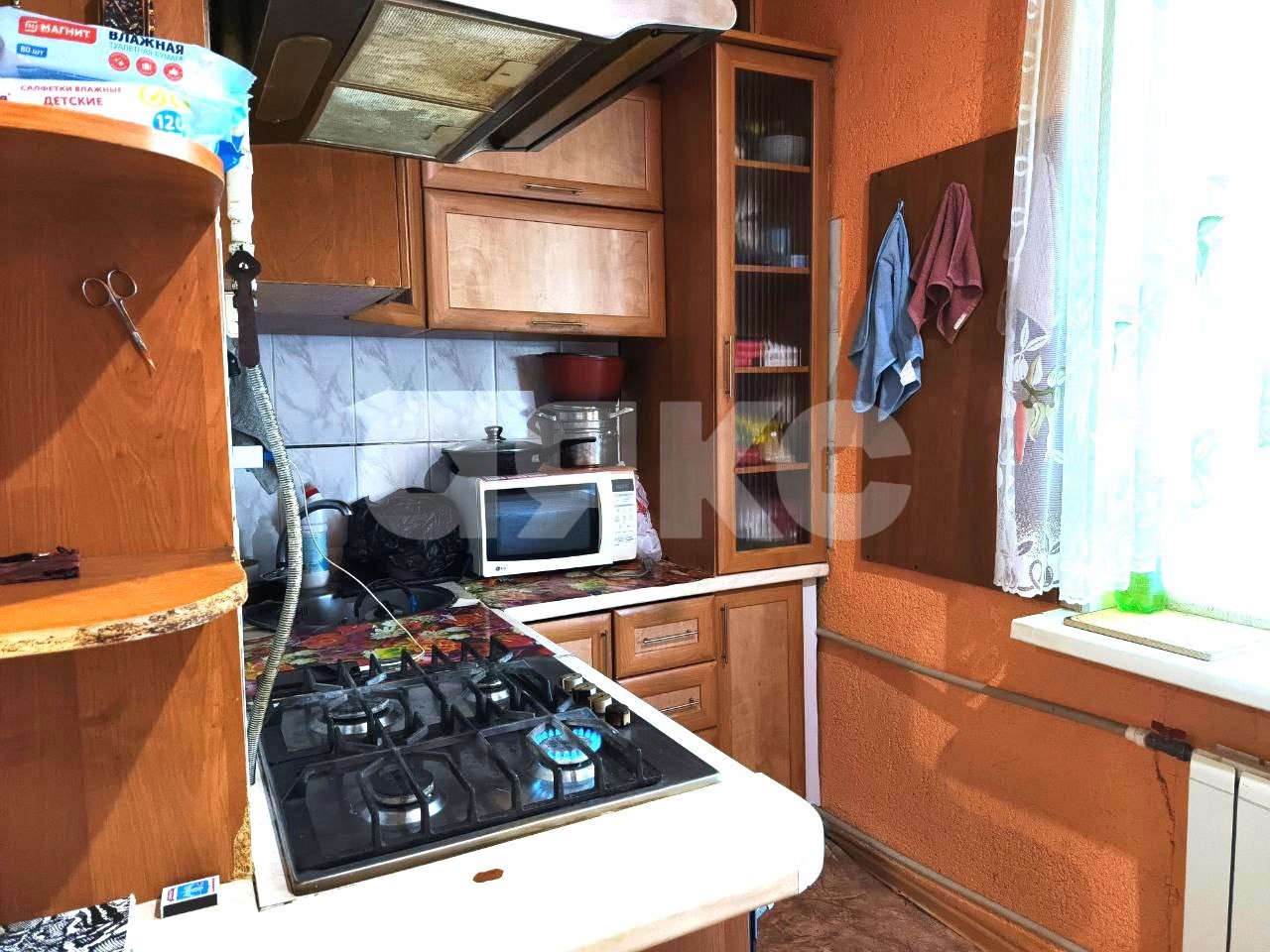Фото №1: 2-комнатная квартира <span class="whitespace-nowrap">47 м²</span>, <span class="whitespace-nowrap">1/2 эт.</span> - Волгоград, Тракторозаводский, 415-й, п. ГЭС, ул. Героев Шипки, 1