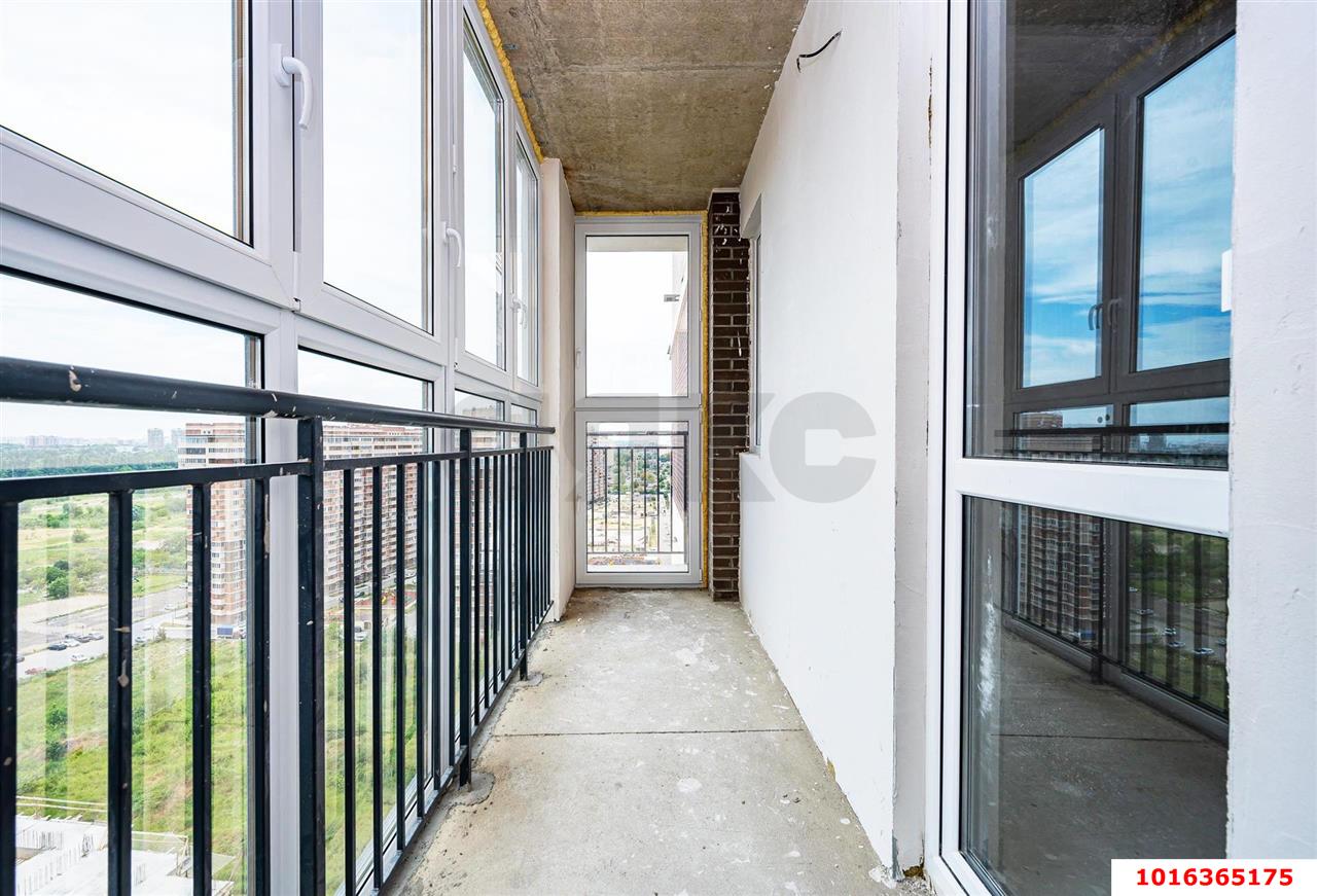 Фото №14: 3-комнатная квартира 86 м² - Краснодар, жилой комплекс Стрижи, Карасунский внутригородской округ, мкр. Гидростроителей, ул. Автолюбителей, 1Г