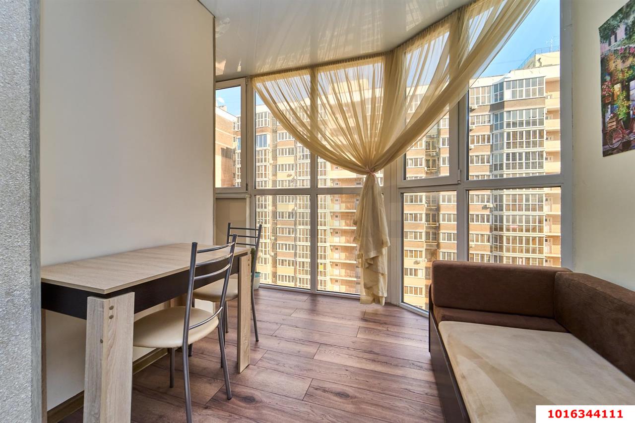 Фото №1: 1-комнатная квартира 45 м² - Краснодар, Молодёжный, Прикубанский внутригородской округ, мкр. жилой комплекс Дуэт, ул. Душистая, 79к2