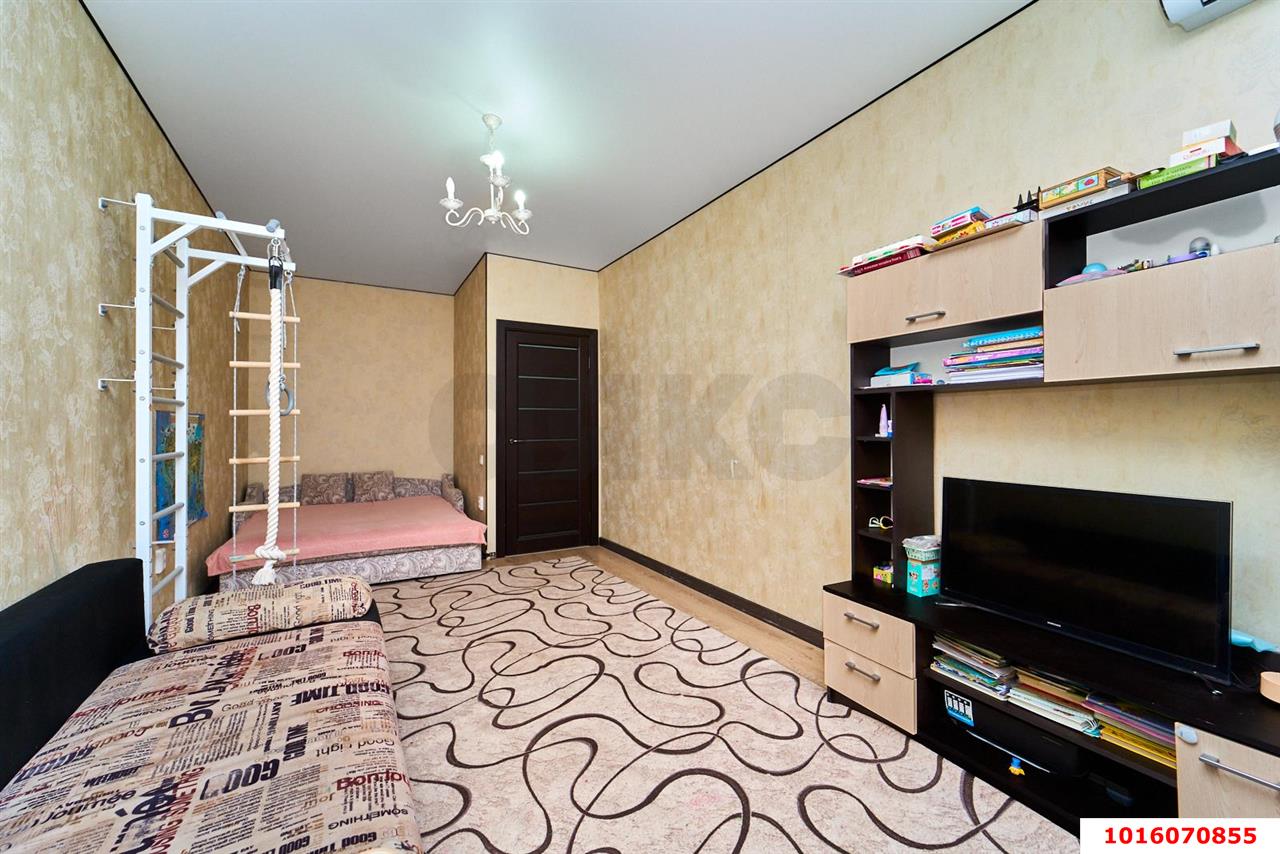 Фото №3: 1-комнатная квартира 40 м² - Краснодар, Славянский, мкр. Прикубанский внутригородской округ, ул. Заполярная, 37к2