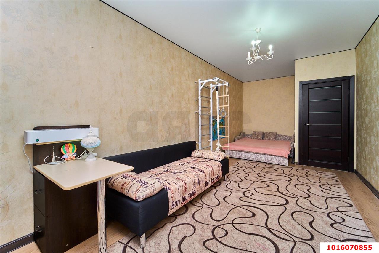 Фото №1: 1-комнатная квартира 40 м² - Краснодар, Славянский, мкр. Прикубанский внутригородской округ, ул. Заполярная, 37к2