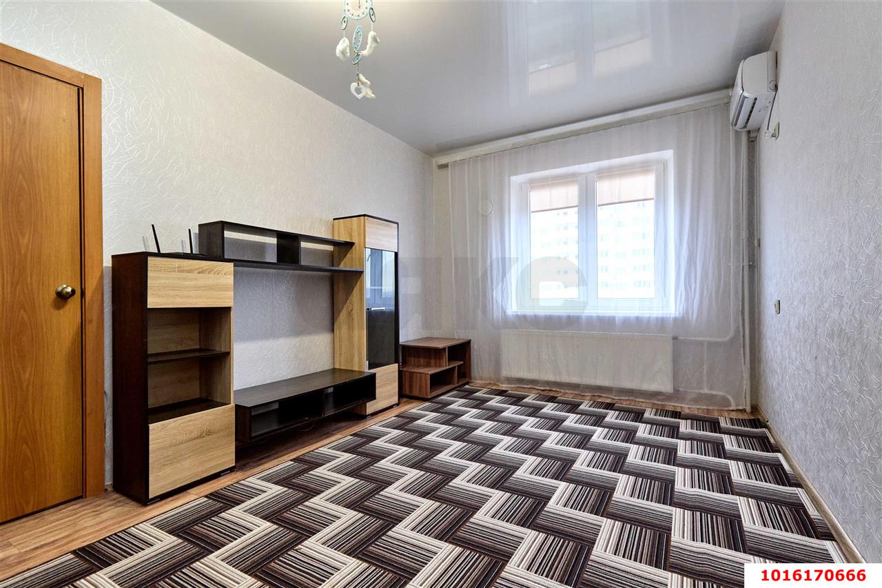 Фото №1: 1-комнатная квартира 40 м² - Краснодар, Прикубанский внутригородской округ, ж/р Восточный, ул. имени 40-летия Победы, 188