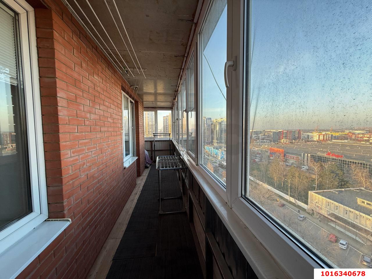 Фото №10: 3-комнатная квартира 102 м² - Краснодар, Карасунский внутригородской округ, мкр. Хлопчато-бумажный Комбинат, ул. Стасова, 183/2