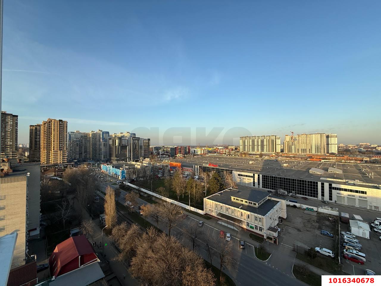 Фото №17: 3-комнатная квартира 102 м² - Краснодар, Карасунский внутригородской округ, мкр. Хлопчато-бумажный Комбинат, ул. Стасова, 183/2