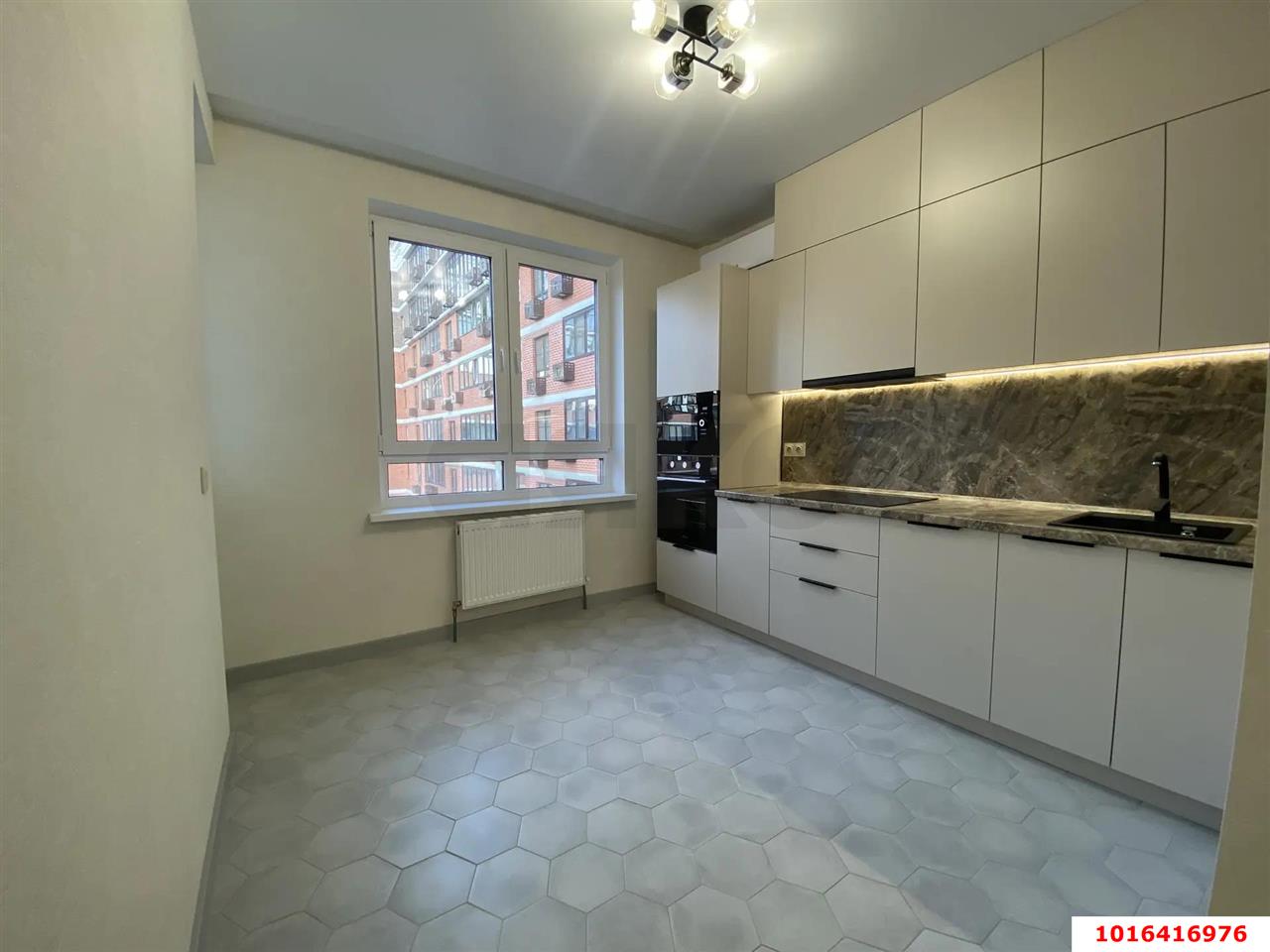 Фото №1: 2-комнатная квартира 42 м² - Краснодар, Прикубанский внутригородской округ, мкр. жилой комплекс Самолёт-2, ул. Западный Обход, 57к3