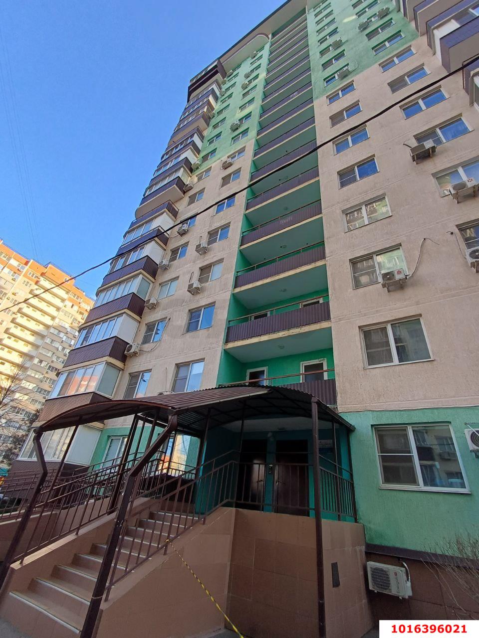 Фото №9: 1-комнатная квартира 40 м² - Краснодар, ЖК Возрождение, Прикубанский внутригородской округ, мкр. Восточно-Кругликовский, ул. имени 40-летия Победы, 113