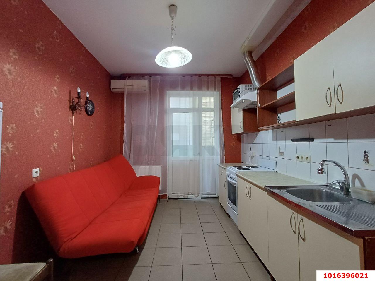 Фото №1: 1-комнатная квартира 40 м² - Краснодар, ЖК Возрождение, Прикубанский внутригородской округ, мкр. Восточно-Кругликовский, ул. имени 40-летия Победы, 113