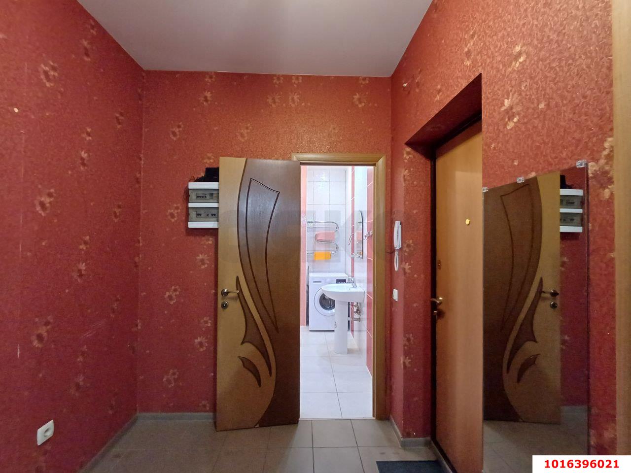 Фото №2: 1-комнатная квартира 40 м² - Краснодар, ЖК Возрождение, Прикубанский внутригородской округ, мкр. Восточно-Кругликовский, ул. имени 40-летия Победы, 113