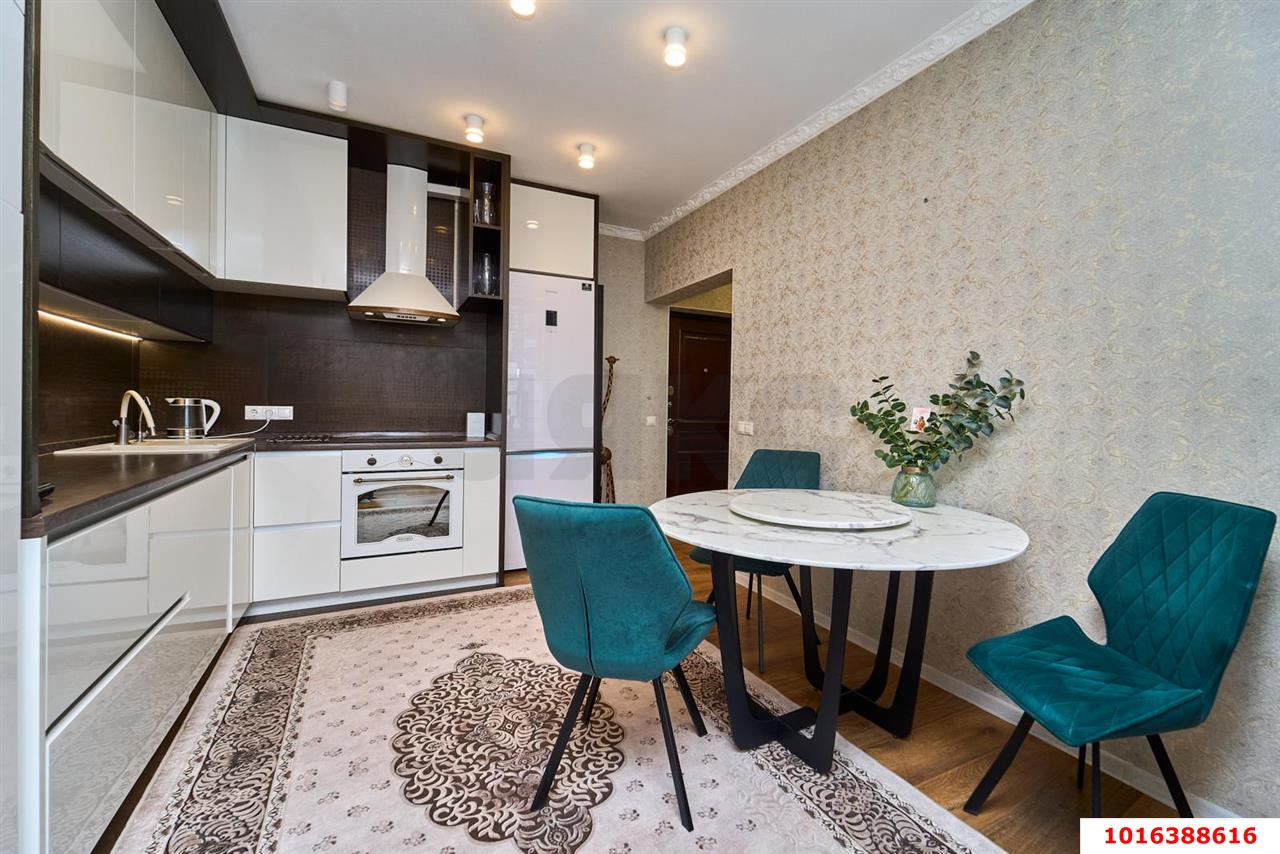 Фото №3: 2-комнатная квартира 60 м² - Краснодар, жилой комплекс Бауинвест, мкр. Прикубанский внутригородской округ, ул. имени 40-летия Победы, 184к2