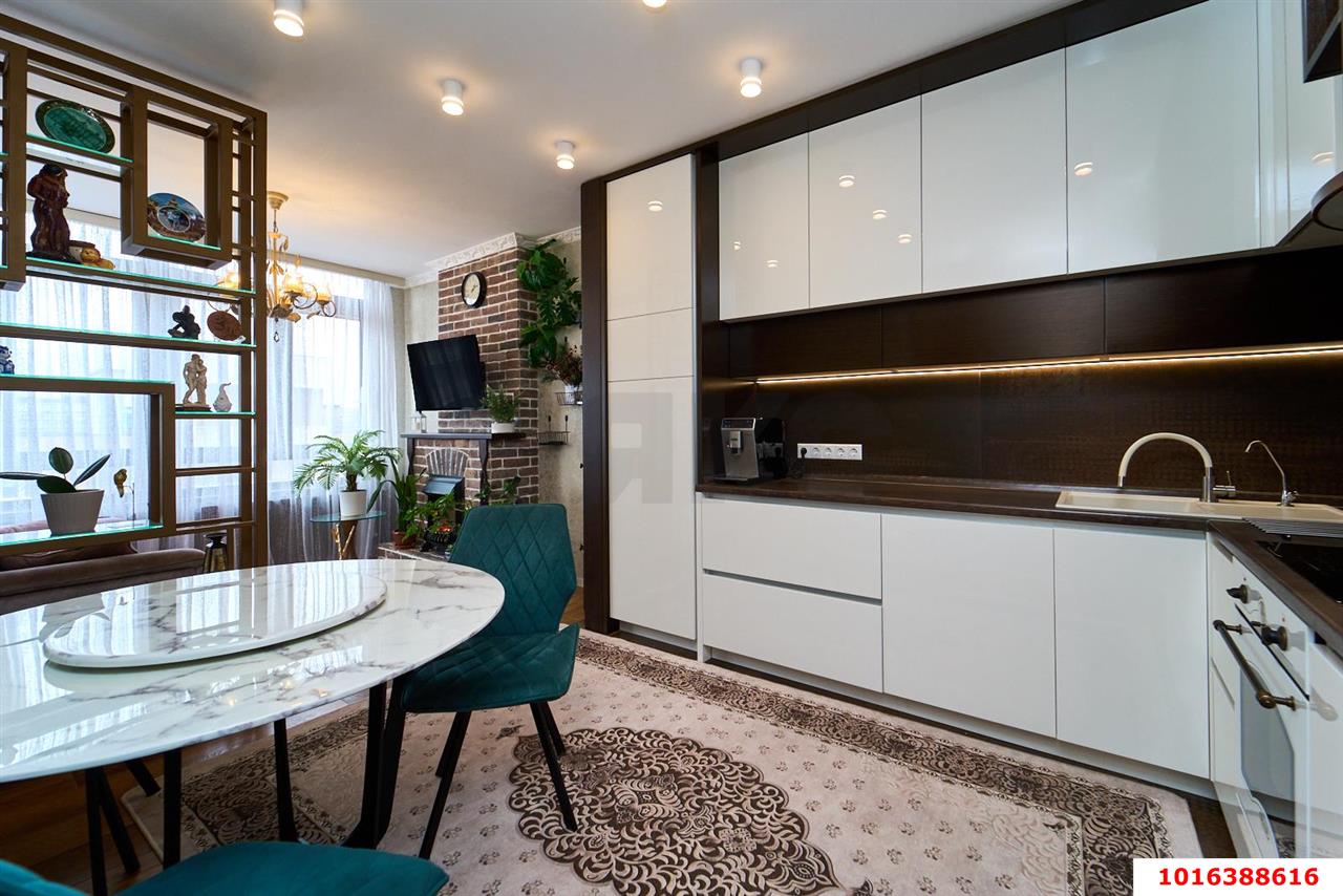 Фото №2: 2-комнатная квартира 60 м² - Краснодар, жилой комплекс Бауинвест, мкр. Прикубанский внутригородской округ, ул. имени 40-летия Победы, 184к2