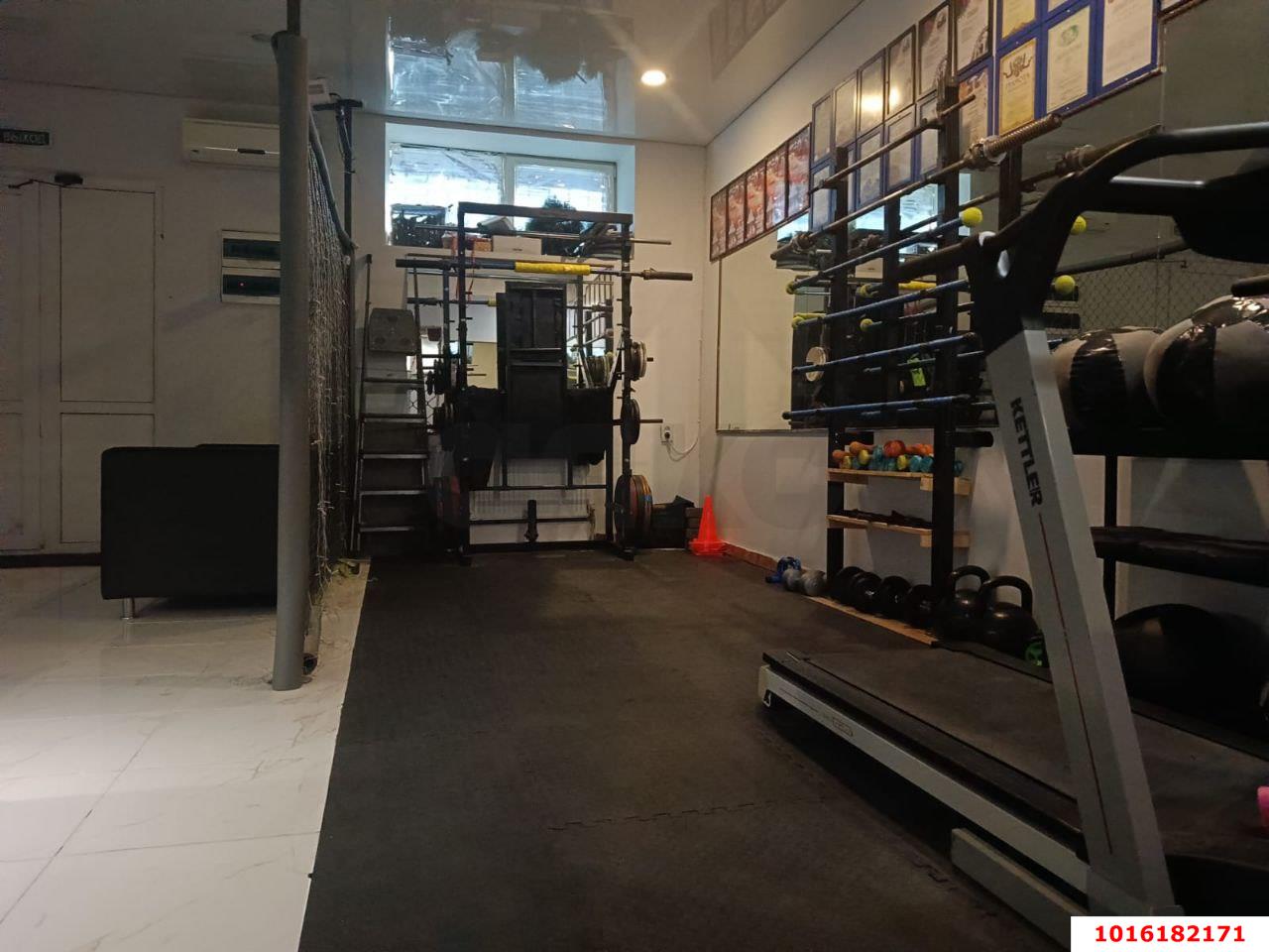 Фото №2: Коммерция 114 м² - Краснодар, Прикубанский внутригородской округ, Музыкальный, мкр. Завод Радиоизмерительных Приборов, ул. имени Сергея Есенина, 121