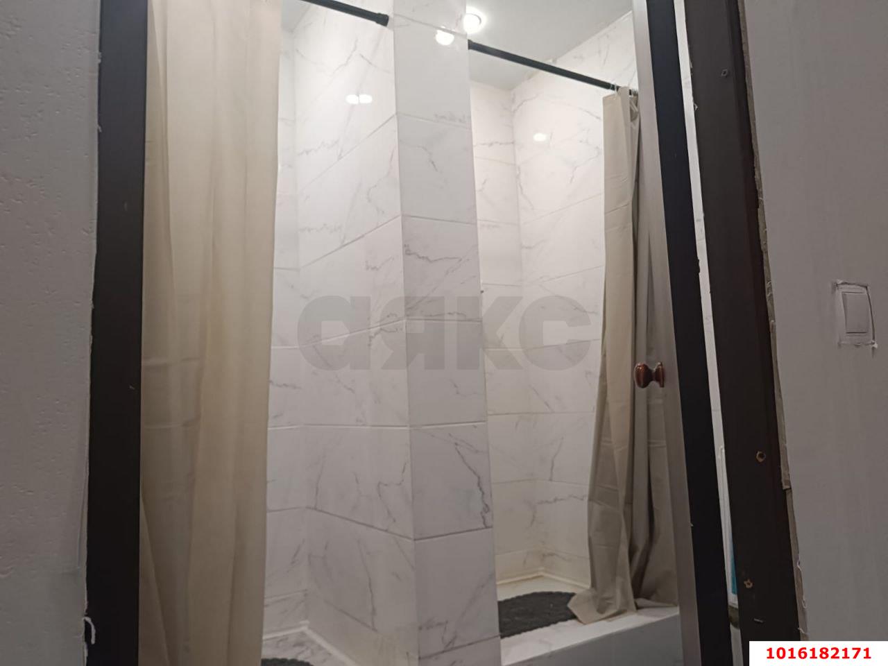 Фото №6: Коммерция 114 м² - Краснодар, Прикубанский внутригородской округ, Музыкальный, мкр. Завод Радиоизмерительных Приборов, ул. имени Сергея Есенина, 121