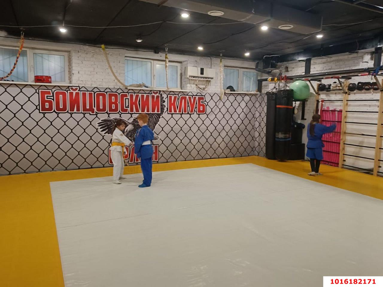 Фото №4: Коммерция 114 м² - Краснодар, Прикубанский внутригородской округ, Музыкальный, мкр. Завод Радиоизмерительных Приборов, ул. имени Сергея Есенина, 121