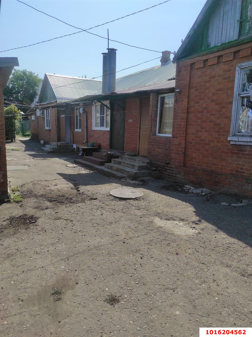 Фото №2: Дом 225 м² + 8.68 сот. - Краснодар, Западный внутригородской округ, мкр. Фестивальный, ул. имени Тургенева, 26