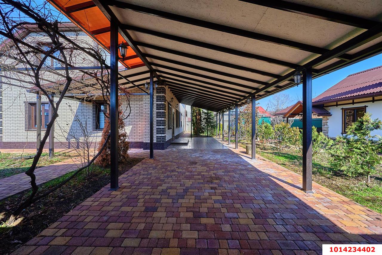 Фото №1: Дом 198 м² + 6.7 сот. - Краснодар, Карасунский внутригородской округ, ж/м Пашковский, ул. Атамана Лысенко, 32