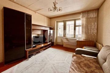 Фото №1: 2-комнатная квартира 40 м² - Нижнекамск, мкр. 18-й, ул. Бызова, 28