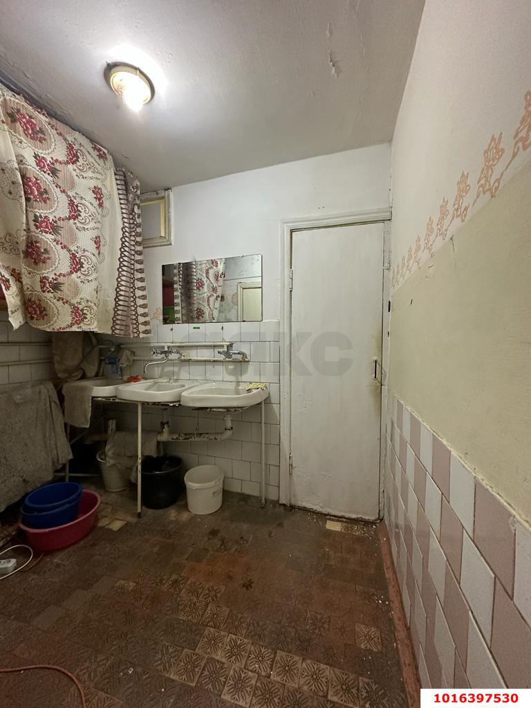 Фото №4: Комната 11 м² - Краснодар, Прикубанский внутригородской округ, мкр. Славянский, ул. Красных Партизан, 73