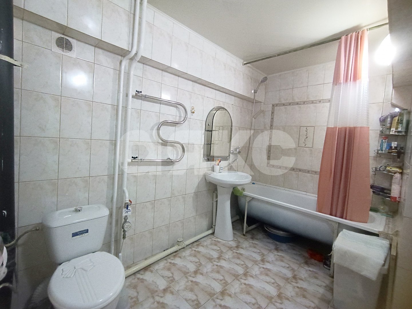 Фото №9: 2-комнатная квартира <span class="whitespace-nowrap">63 м²</span>, <span class="whitespace-nowrap">3/5 эт.</span> - Волгоград, Тракторозаводский, мкр. Горный, ул. Клименко, 7