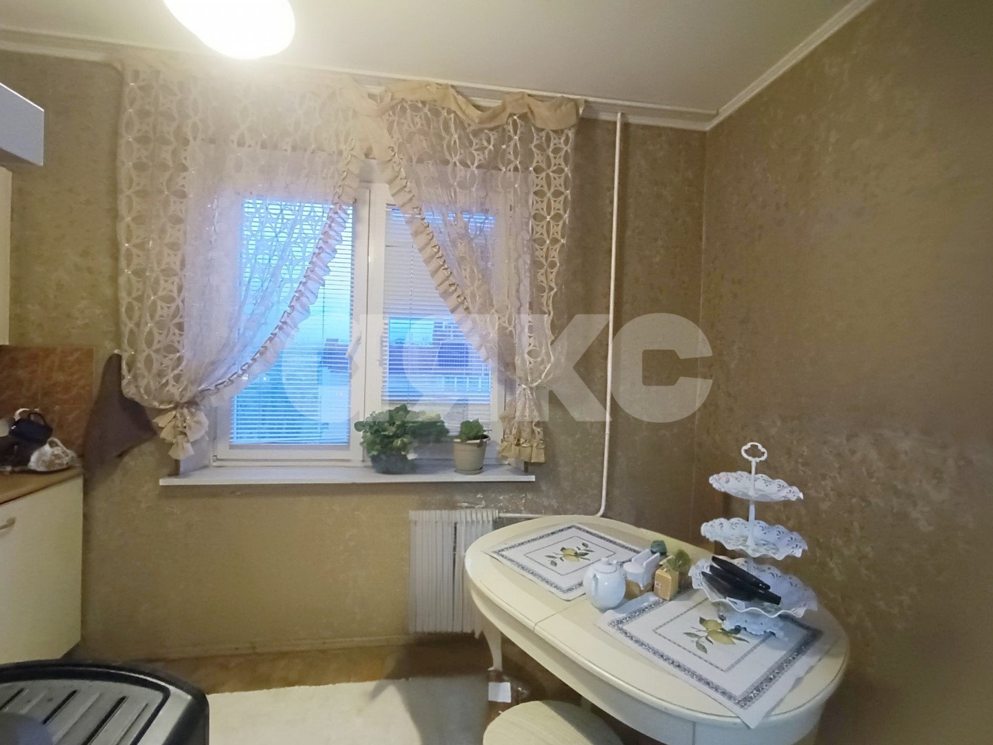 Фото №4: 1-комнатная квартира <span class="whitespace-nowrap">35 м²</span>, <span class="whitespace-nowrap">10/16 эт.</span> - Волгоград, Тракторозаводский, Спартановка, мкр. 413-й, ул. набережная Волжской Флотилии, 7