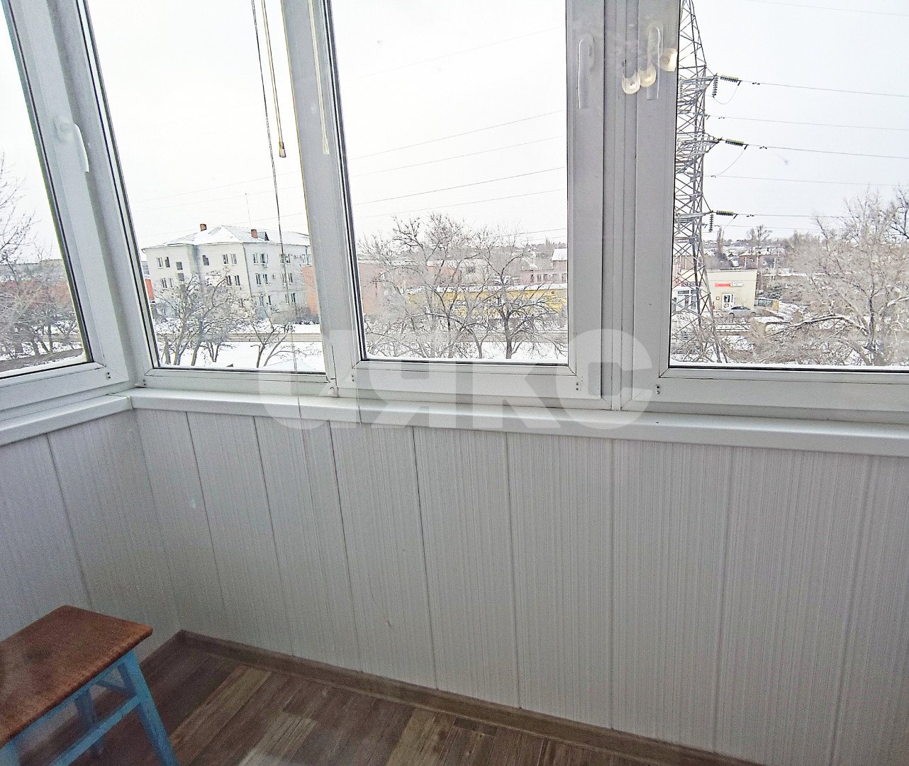 Фото №3: 2-комнатная квартира <span class="whitespace-nowrap">40 м²</span>, <span class="whitespace-nowrap">3/5 эт.</span> - Волгоград, Тракторозаводский, Спартановка, мкр. 411-й, ул. Мясникова, 14