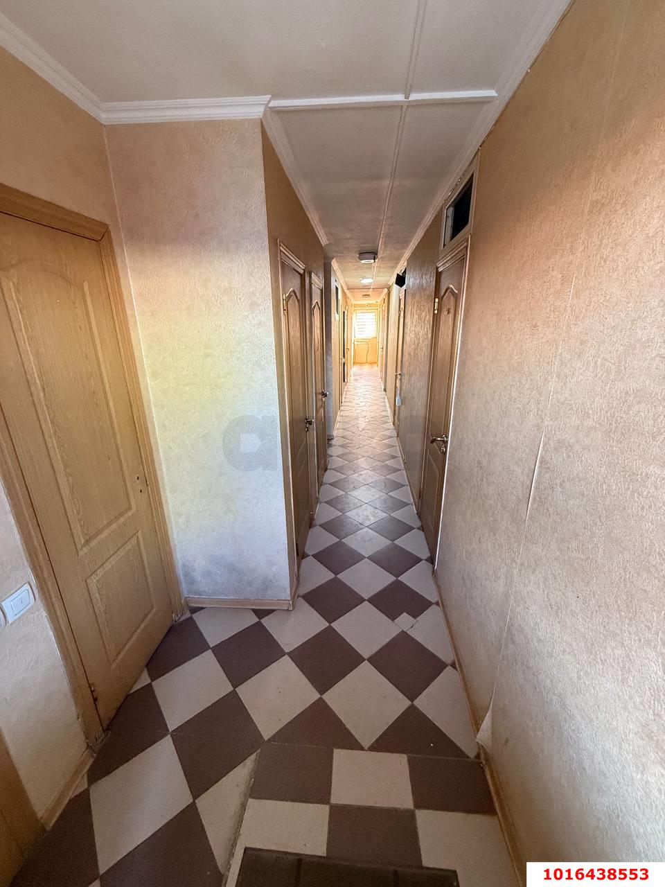 Фото №10: Коммерция 700 м² - Краснодар, Центральный внутригородской округ, мкр. Дубинка, ул. Болотникова, 26