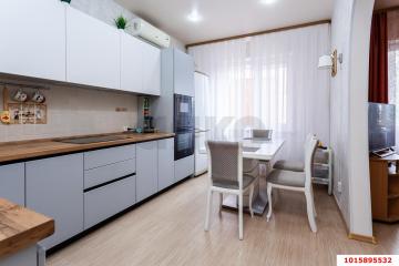 Фото №1: 2-комнатная квартира 61 м² - Индустриальный, мкр. Прикубанский внутригородской округ, ул. Космонавта Гагарина, 18